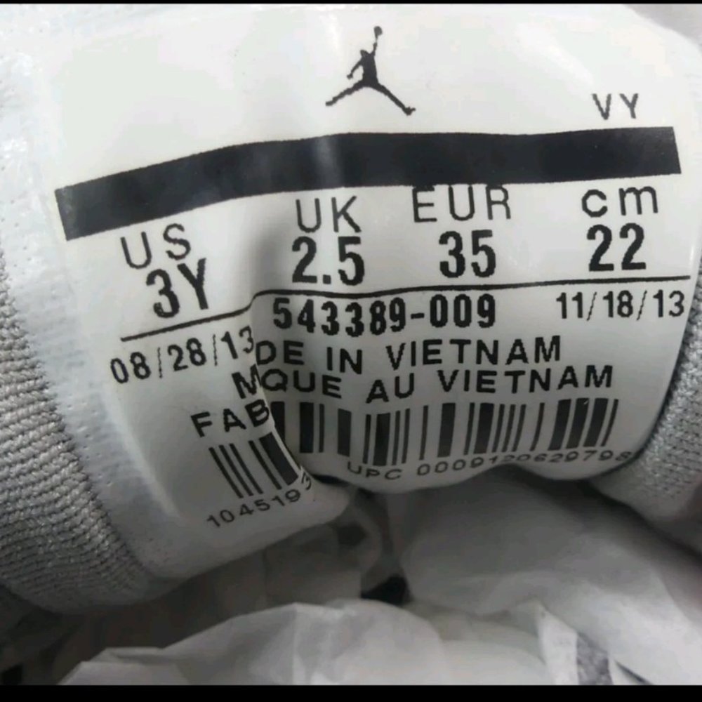 Girls Nike Jordan's Retro Edition 3Y